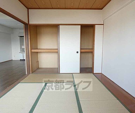 寝室