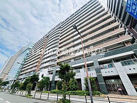 ロイヤルパークスなんば  ｜ 大阪府大阪市浪速区湊町2丁目（賃貸マンション3LDK・4階・73.15㎡） その1