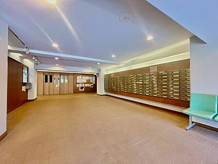 総戸数128戸の大規模マンションです。