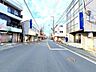 外観：前面道路含む現地写真