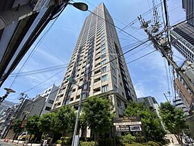 大阪府大阪市中央区東心斎橋1丁目（賃貸マンション1LDK・26階・63.76㎡） その1