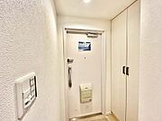 シューズボックス付きで玄関がすっきり片付きます♪