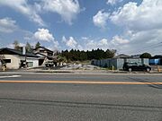 敷地約８８坪♪資材置き場や駐車場に最適です♪県道千葉茂原線に約１１ｍ接道しています♪