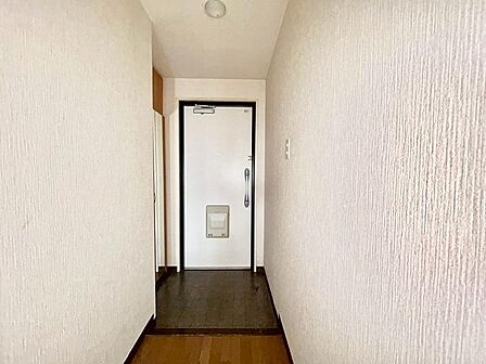 シューズボックス付きで玄関がすっきり片付きます♪