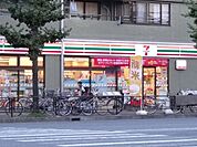 セブンイレブン川崎浜町3丁目店 徒歩3分。コンビニ 230m