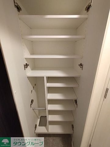 収納