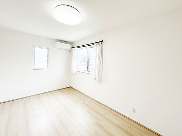 洋室を拡大表示