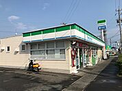 ファミリーマート 小鹿店（574m）