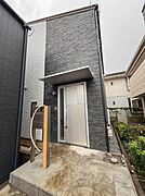 【外観】こちらの物件が少しでも気になるようでしたら、お気軽にお問合せください。人生でいちばん大きなお買い物ですので、ゆっくりご見学ください。ネット上の画像と実際の見学では、リアル感がまるで違…