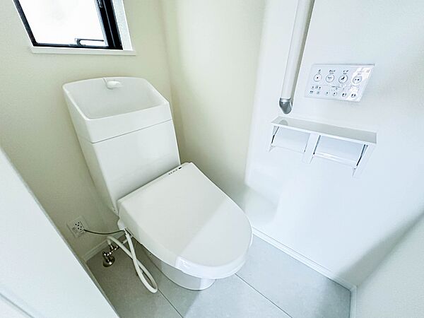 トイレを拡大表示