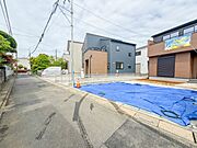 2号棟【前面道路4Ｍ】車の通行が少ないので、静かな住環境を維持することができます。