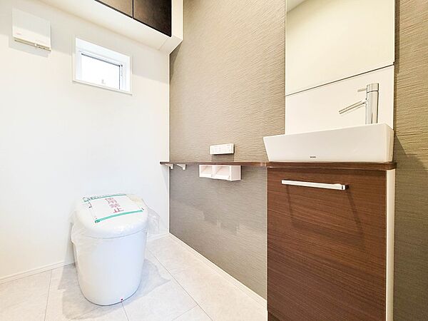 トイレを拡大表示