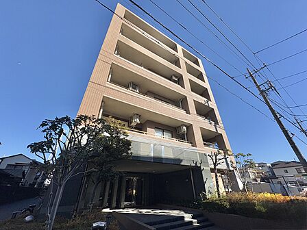 【外観】陽当りや通風性など各所に施された工夫で住みやすさを実現。部屋の大きさや周辺環境・街並など、資料には掲載していない情報が現地にはたくさんございます。是非ご確認下さい。