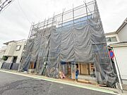 【前面道路】車の通行が少ないので、静かな住環境を維持することができます。