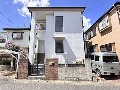 外観：【外観】こちらの物件が少しでも気になるようでしたら、お気軽にお問合せください。人生でいちばん大きなお買い物ですので、ゆっくりご見学ください。ネット上の画像と実際の見学では、リアル感がまるで違…