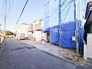 2号棟【駐車場】日々の暮らしにマイカーが必要。そんな方は物件の購入条件に駐車場は必須です。通勤に、家族のお迎えに、お買物に、おでかけに、クルマライフを楽しみたい方に。