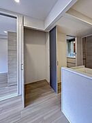 【収納】各部屋を最大限に広く使って頂ける様、全居住スペースに収納付。プライベートルームはゆったりと快適に。
