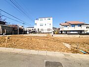 【ひとつ先の住み心地】家族の温かさと陽光の暖かさ、楽しい毎日と明るい未来を予感させる「空間が織り成すひとつ先の住み心地」を演出します。