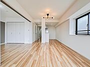 【LDK12.4帖＋洋室6帖】整然とした空間演出、快適な理想の暮らしの実現は家のみの拘りではなく、そこで暮らす方々にとって素敵な環境であることも挙げられると思います。四季折々の変化が奏でる鼓…