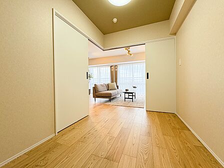 【洋室】お子様のお部屋にぴったりなスペース