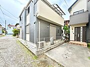 【前面道路】車の通行が少ないので、静かな住環境を維持することができます。