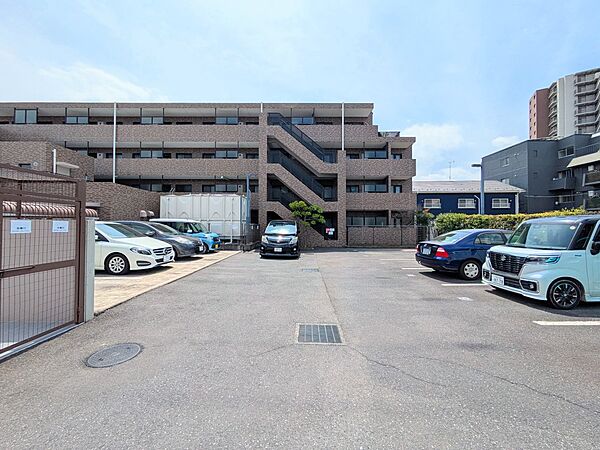 駐車場を拡大表示