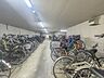 その他：【駐輪場】駐輪場があると自転車を自由に出し入れ出来るので便利。屋根付きで雨にさらされる心配もありません。
