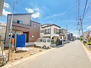 【前面道路5.0m】車の通行が少ないので、静かな住環境を維持することができます。