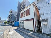 【前面道路】こちらの物件が少しでも気になるようでしたら、お気軽にお問合せください。人生でいちばん大きなお買い物ですので、ゆっくりご見学ください。ネット上の画像と実際の見学では、リアル感がまる…