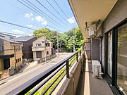 【眺望】少し優雅に、眺望の良い部屋で新生活をしてみませんか？眺望や窓からの景色が良いと、家で過ごす時間も快適です。