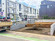【前面道路】車の通行が少ないので、静かな住環境を維持することができます。