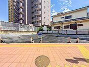 【現地土地写真】こちらの物件に少しでもご興味がありましたら、お気軽にお電話下さい。ネット上で「見えない物」「わからない事」でも、実際にご見学いただくことで、手に取るようにおわかりいただけるは…