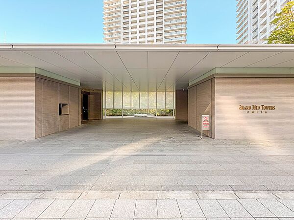玄関を拡大表示