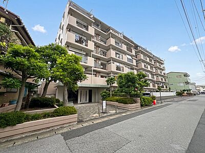 外観:【外観】家族の温かさと陽光の暖かさ、楽しい毎日と明るい未来を予感させる「空間が織り成すひとつ先の住み心地」を演出します。 外観:【外観】家族の温かさと陽光の暖かさ、楽しい毎日と明るい未来を予感させる「空間が織り成すひとつ先の住み心地」を演出します。
