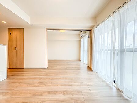 【LDK10.9帖】内装もいたってシンプル。家事や趣味、子育てにも集中。