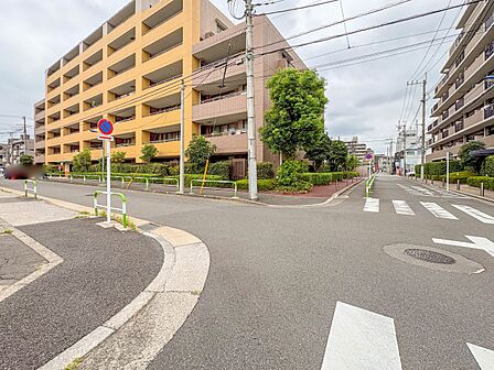 【前面道路】家の良し悪しだけでなく周辺環境も重要なポイント。