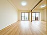 寝室：【寝室7.4帖】充実した生活は伸びやかな居室空間から始まります。快適に・伸びやかに。心の潤いを求める方々へ。