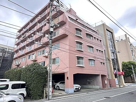 【外観】こちらの物件が少しでも気になるようでしたら、お気軽にお問合せください。人生でいちばん大きなお買い物ですので、ゆっくりご見学ください。ネット上の画像と実際の見学では、リアル感がまるで違…