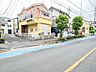 外観：【前面道路】車の通行が少ないので、静かな住環境を維持することができます。