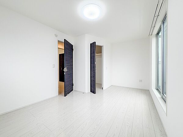 洋室を拡大表示