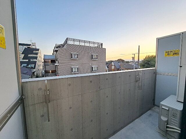 バルコニー