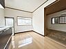 リビング/ダイニング：近鉄南大阪線「土師ノ里」駅から徒歩13分の立地！完成の5DK！2013年頃一部リフォーム済です！