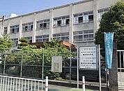 藤井寺市立藤井寺中学校 徒歩22分。 1700m
