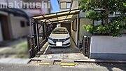カースペースはセダンサイズのお車も問題なく駐車できます！