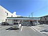 周辺：ファミリーマート堺草尾店 徒歩11分。 850m