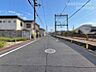 その他：前面道路幅は約6.1ｍあり、お車での通行もスムーズです！藤井寺市の不動産のことなら、地域密着創業49年の当社にお任せください♪
