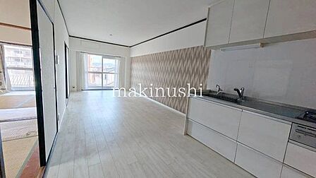 南向きで日当たり良好な3LDK！5階建ての4階部分♪大阪メトロ御堂筋線「新金岡」駅より徒歩7分の便利な立地！空き家ですのでご内覧可能です♪