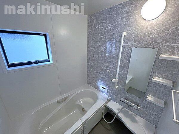 浴室を拡大表示