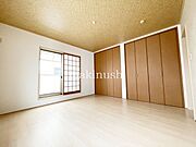 まずは資料だけほしいという方も大歓迎！不動産のことなら創業40年以上の当社にぜひお任せください♪