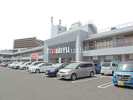 西友上野芝店 徒歩10分。 800m